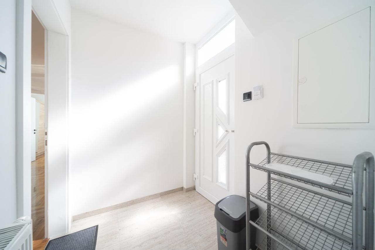 Apartman Grand Zagabria Esterno foto